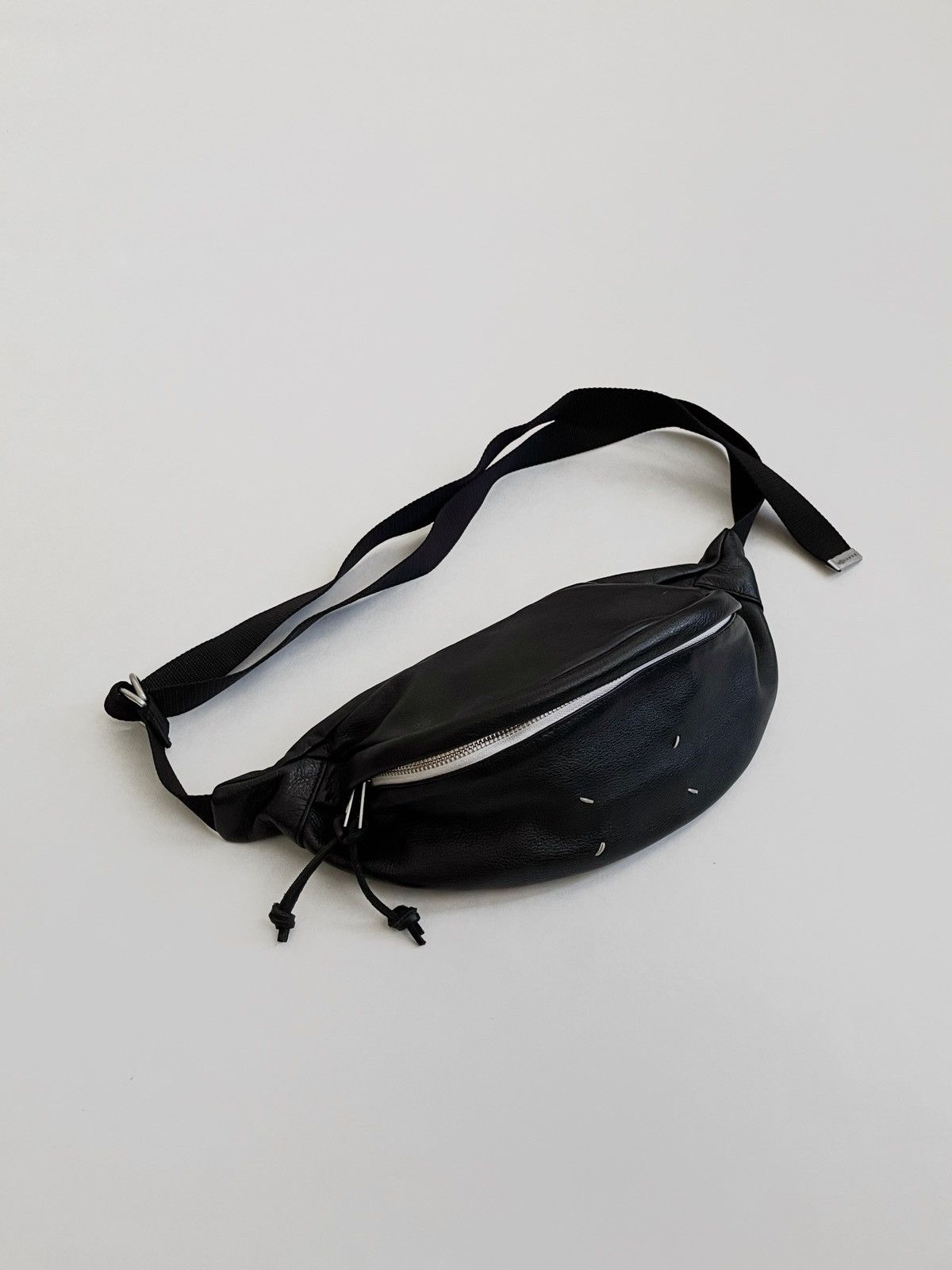 Maison Margiela Maison Margiela leather big banana crossbody bag Size ONE SIZE - 4 Thumbnail