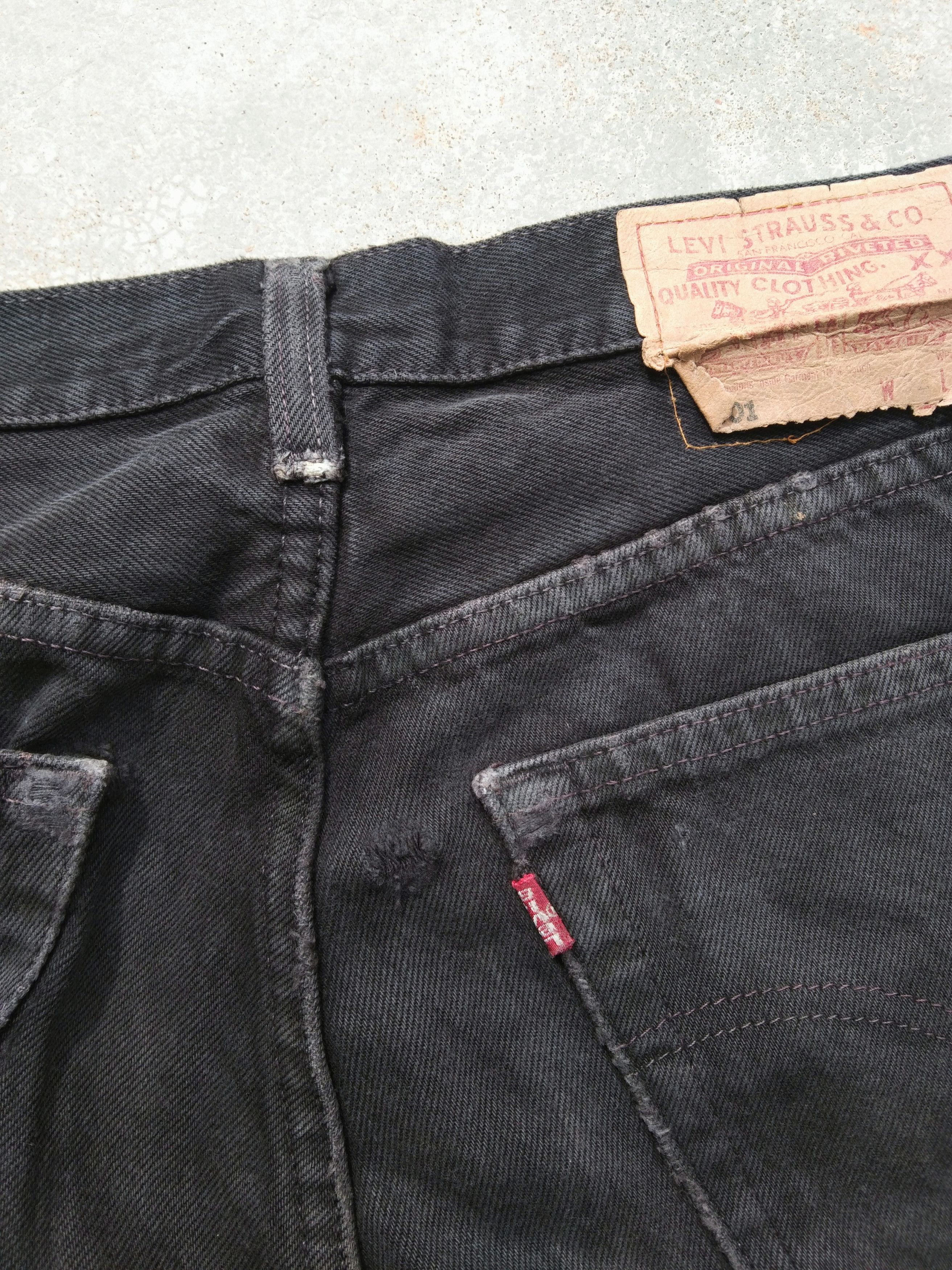 Levi's Vintage Levis 501 Made In USA Distressed Jeans 31x32 Size US 31 - 4 Thumbnail