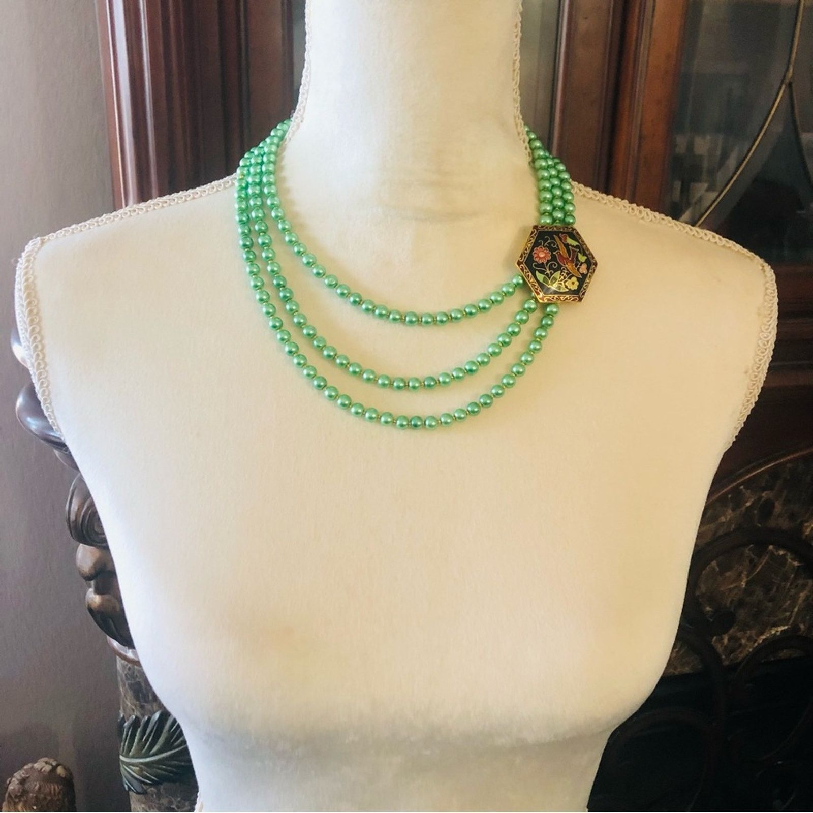 Handmade Handcrafted cloisonné triple strand green pearl necklace Size ONE SIZE - 5 Thumbnail