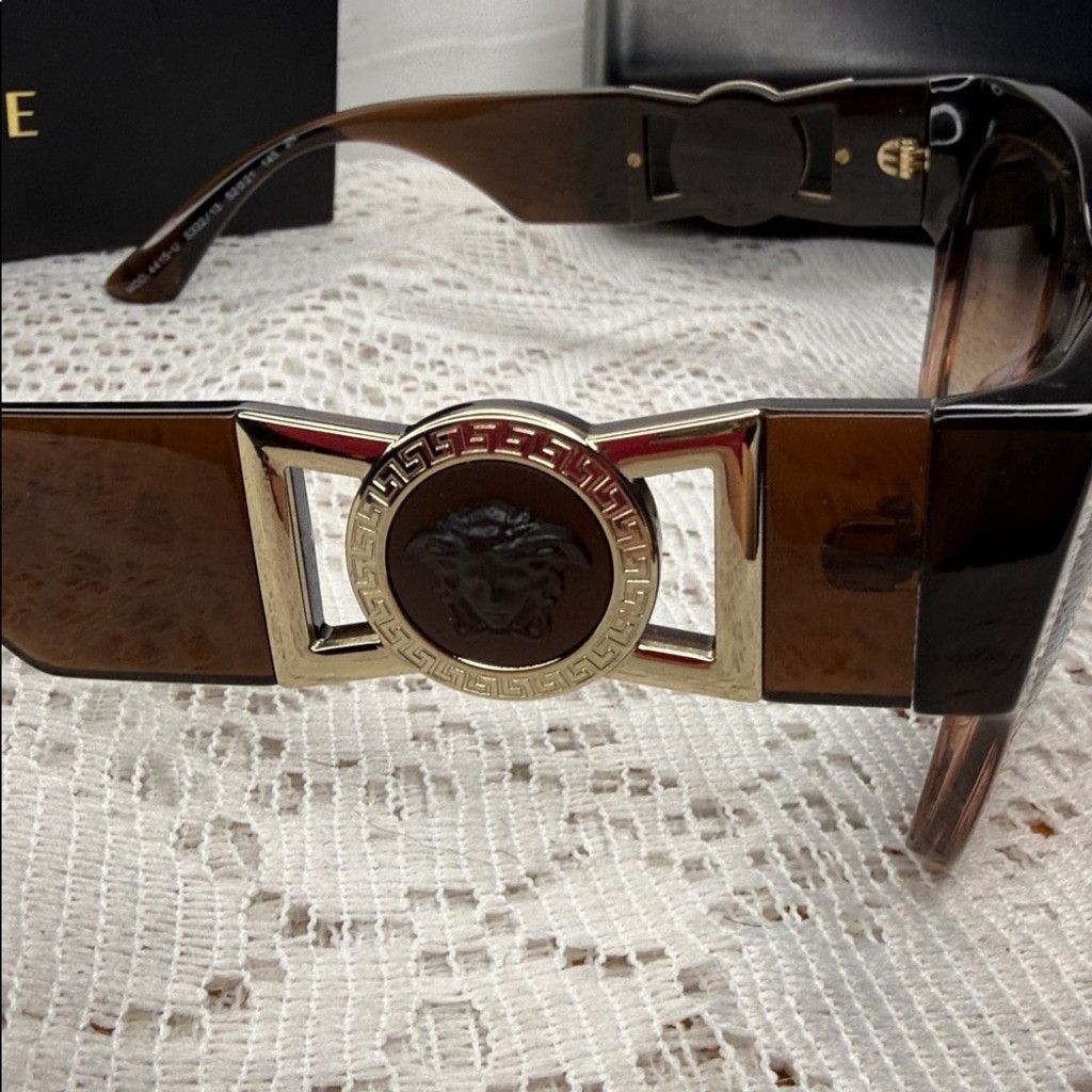 Versace NWT Versace cat eye gold tone Brown Medusa logo sunglasses Size ONE SIZE - 4 Thumbnail
