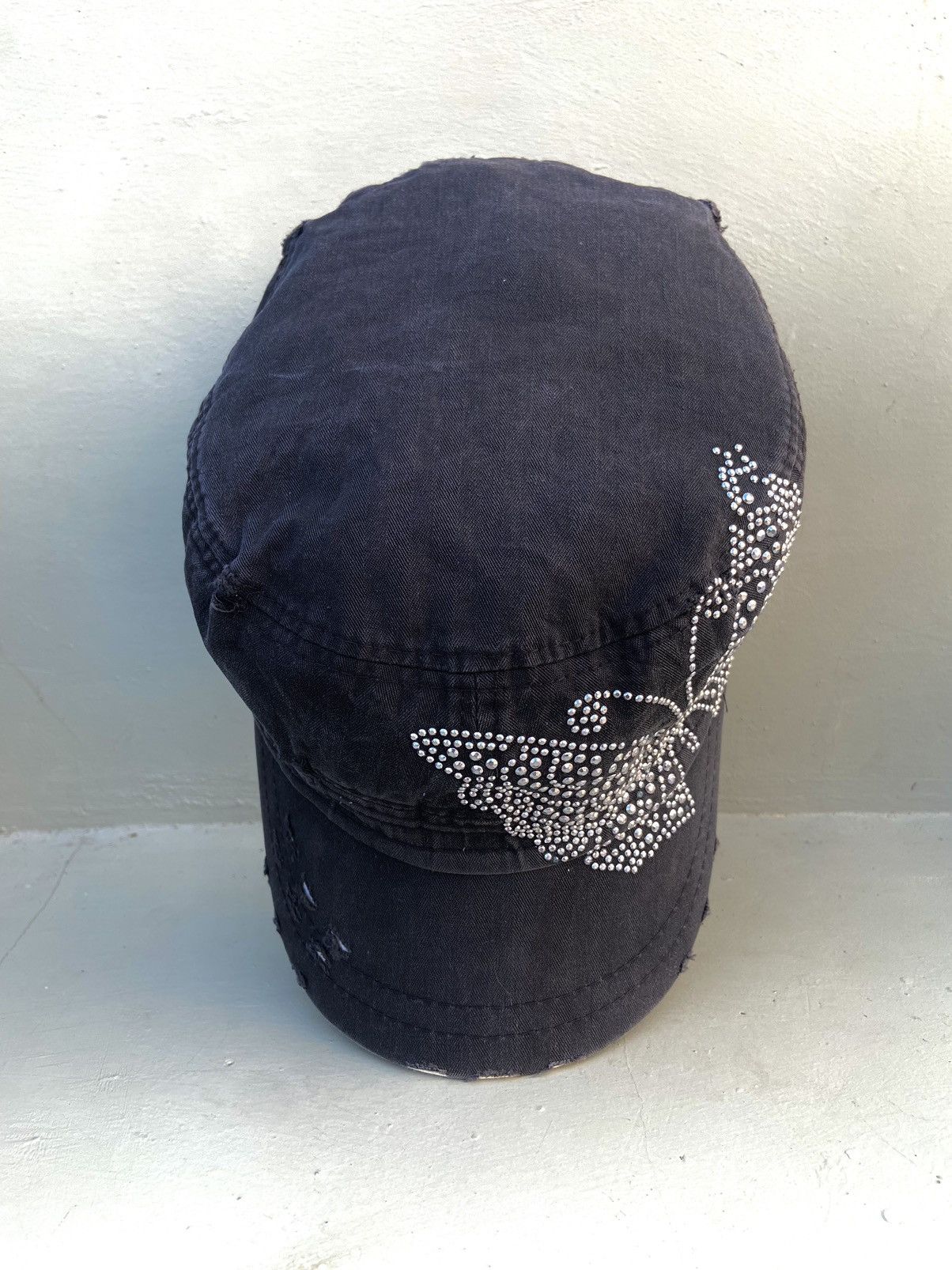 If Six Was Nine 2000s cap & tomato butterfly studded button patrol hat Size ONE SIZE - 5 Thumbnail