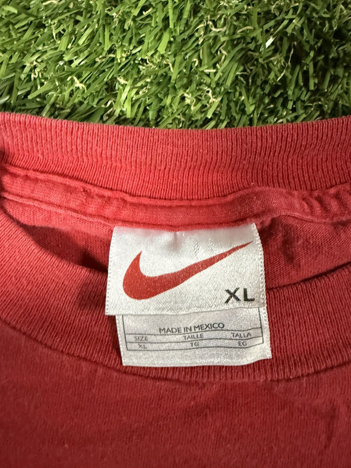 Nike Vintage 90s Essential Nike Spell Out Faded Fall Sports Tee Size US XL / EU 56 / 4 - 2 Thumbnail