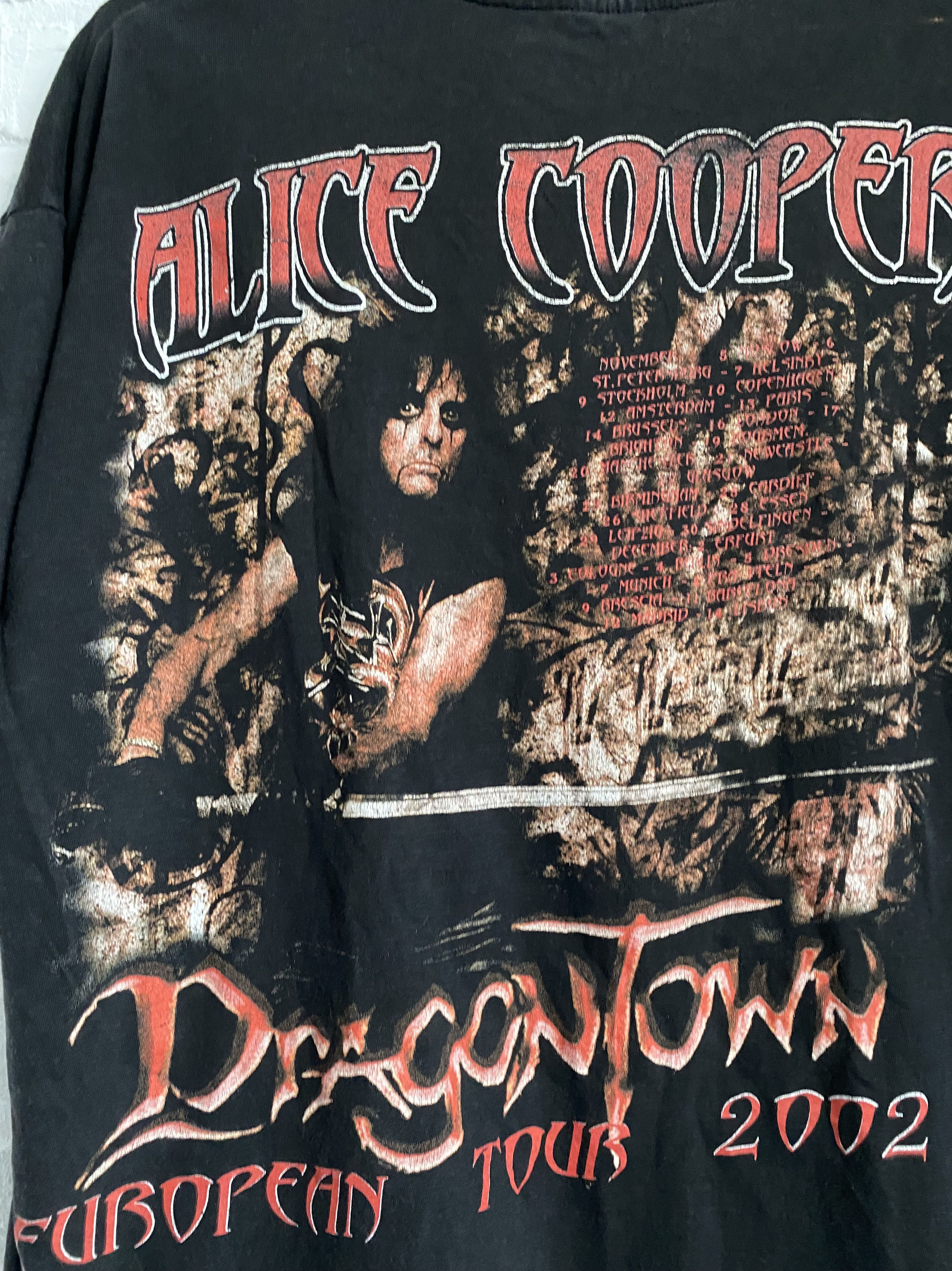 Band Tees × Vintage Vintage 2002 Alice cooper dragontown European tour tee Size US L / EU 52-54 / 3 - 5 Thumbnail
