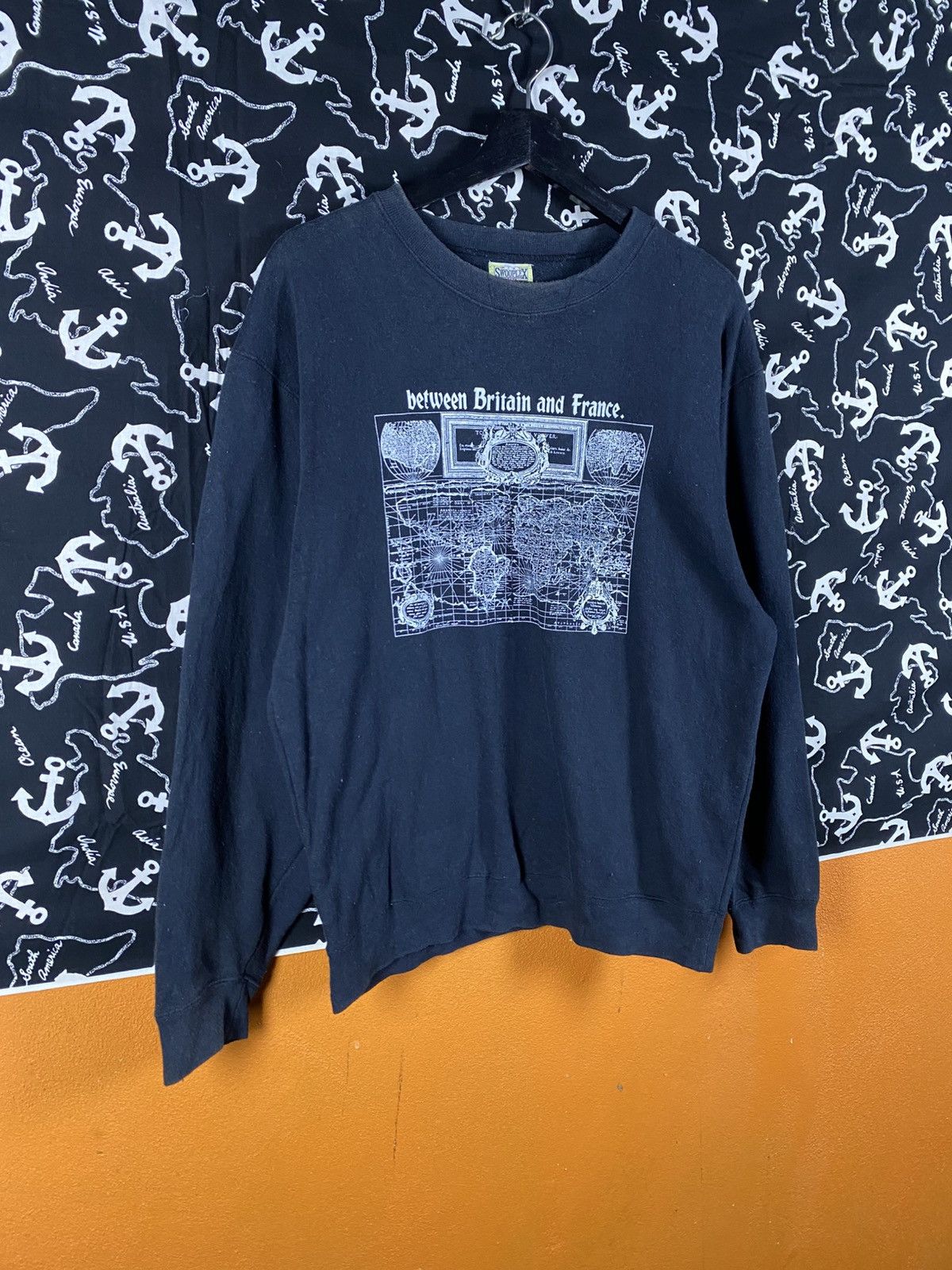 Japanese Brand Vintage Swooplex “Between Britain and France” Graphic Size US M / EU 48-50 / 2 - 5 Thumbnail