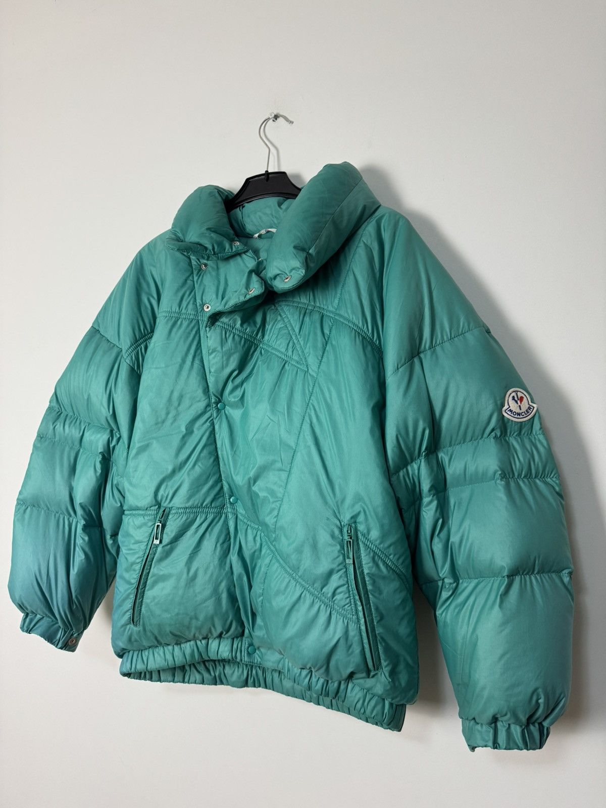 Moncler Vintage Rare 90s Moncler Puffer Jacket asymmetrical button Size US M / EU 48-50 / 2 - 2 Thumbnail