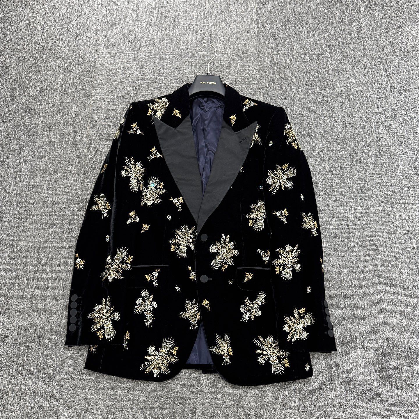 Gucci Gucci Embroidered Velvet Blazer Size 38R Size 38R - 1 Thumbnail