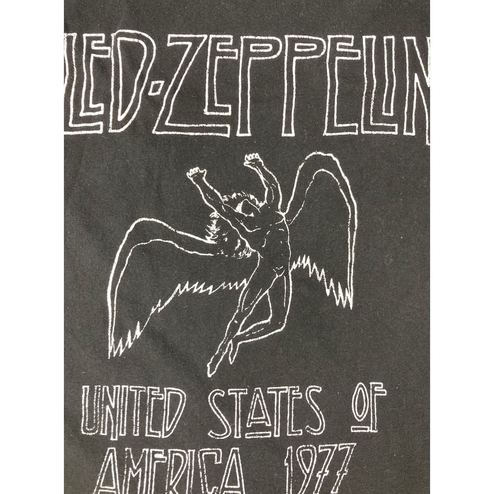 Vintage VINTAGE Led Zeppelin United States Of America 1977 Graphic T-shirt Men Medium Oversized Black Cotton Logo Print Retro Music Shirt Mens Size US M / EU 48-50 / 2 - 2 Thumbnail