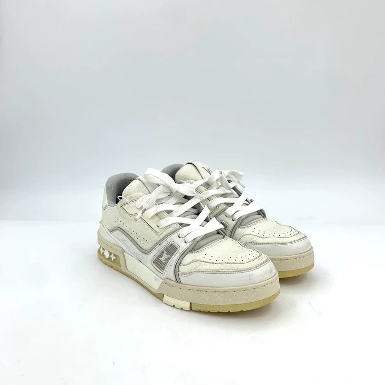 Louis Vuitton Louis Vuitton White round toe lace-up casual board shoes a Size US 7 / IT 37 - 2 Thumbnail