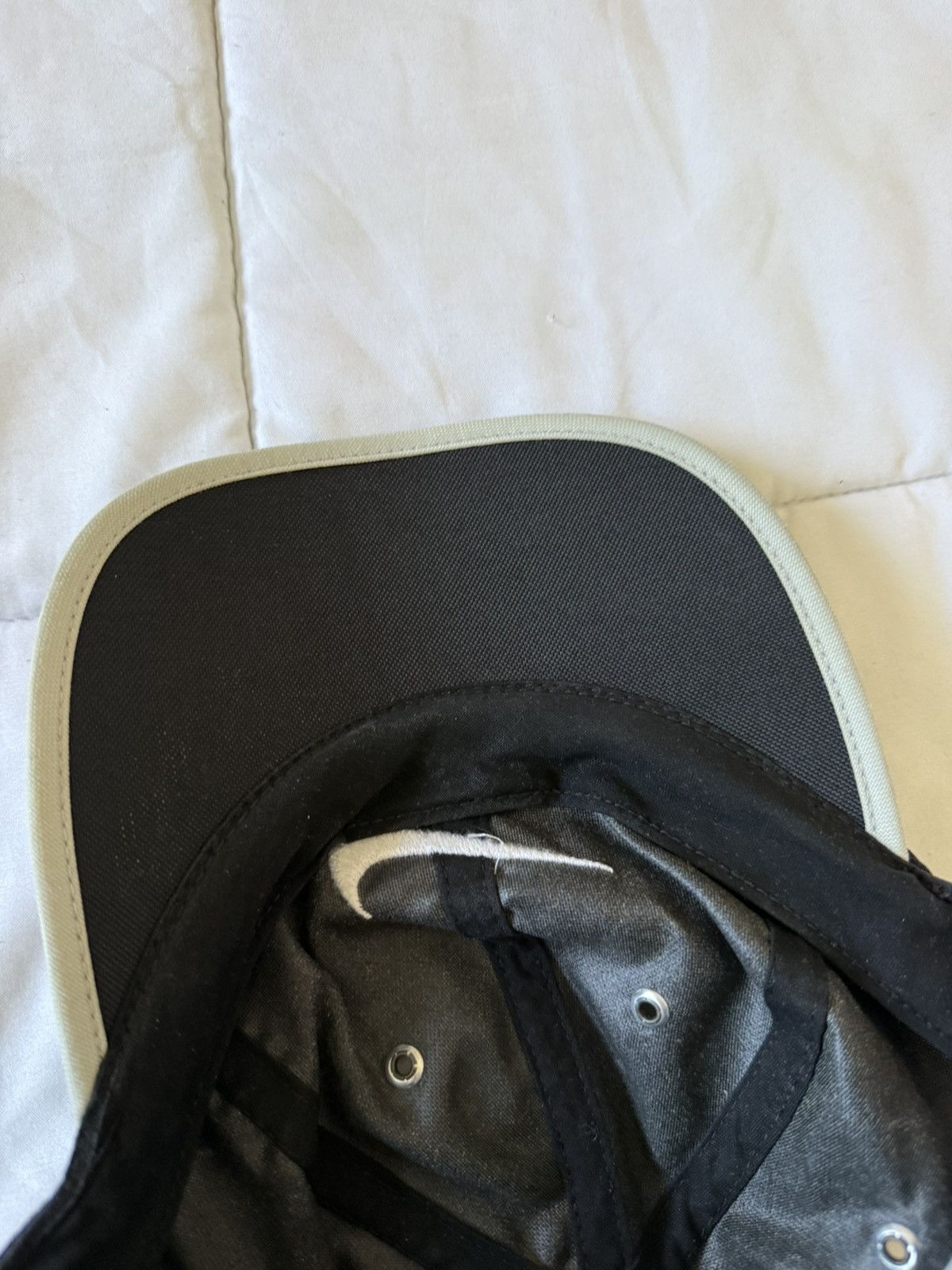 Nike 90s Nike Black and White Soccer Strap Back Size ONE SIZE - 4 Thumbnail