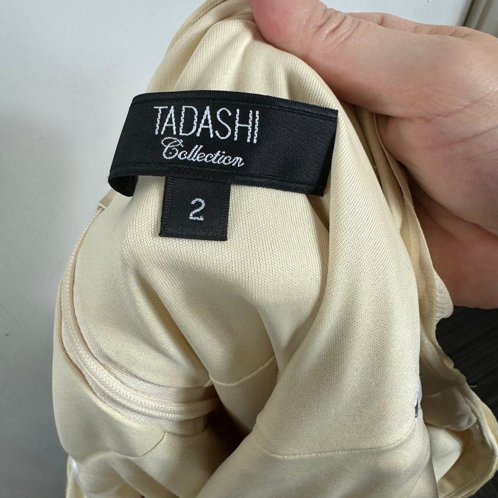 Tadashi Shoji TADASHI SHOJI VINTAGE CREAM SILK RUCHED BODYCON DRESS Size XS / US 0-2 / IT 36-38 - 6 Thumbnail