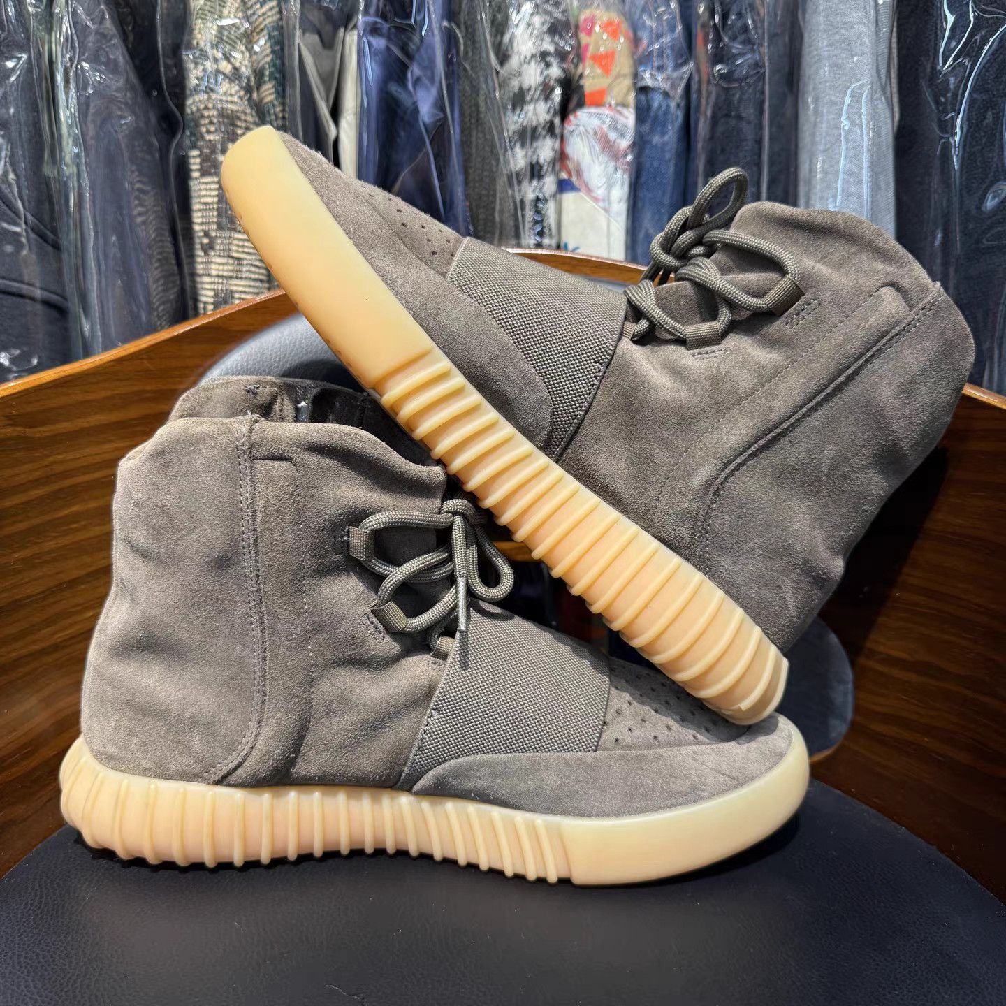 Adidas adidas Yeezy Boost 750 Chocolate K15 Size US 9 / EU 42 - 7 Thumbnail