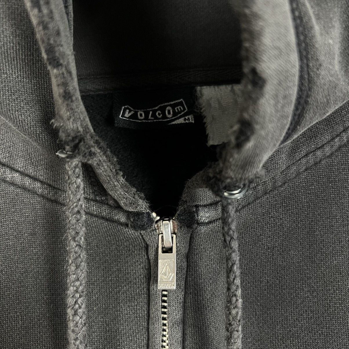 Volcom Vintage Distressed Volcom Hoodie Size US L / EU 52-54 / 3 - 11 Thumbnail