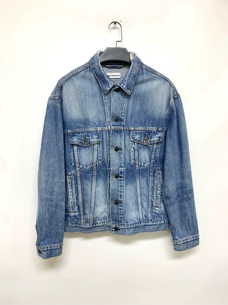 Balenciaga Balenciaga size 34 Back monogrammed denim jacket Size US XS / EU 42 / 0 - 1 Thumbnail