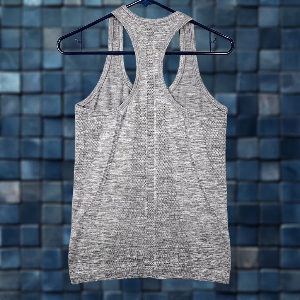 Lululemon Lululemon Women's Racerback Swiftly Tech Activewear Top Size 6 Gray Sleeveless Casual Shirt Size M / US 6-8 / IT 42-44 - 1 Thumbnail
