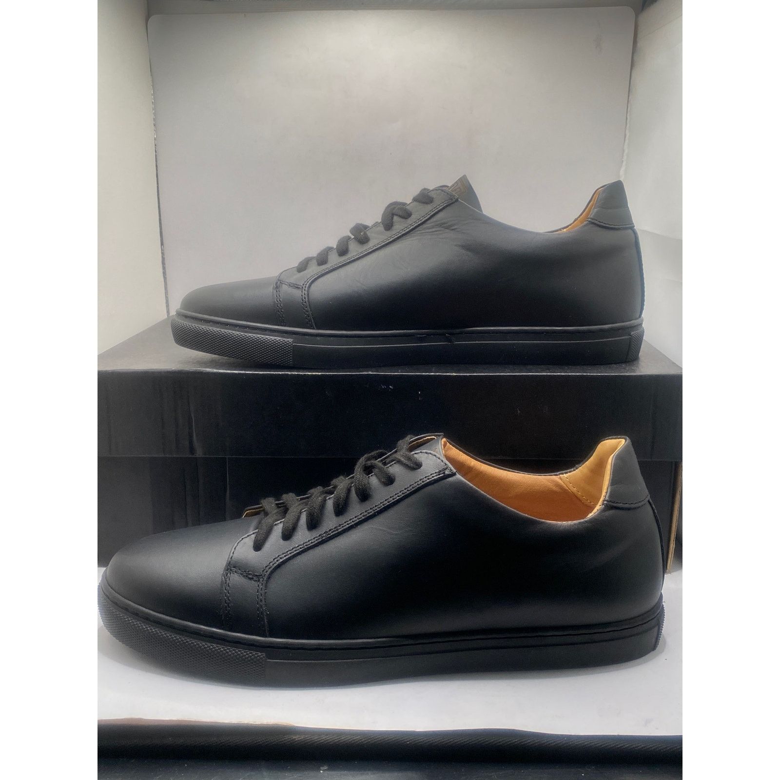 Bruno Magli Bruno Magli Daniel Low Top Sneaker (Men) Size 9.5 Size US 9.5 / EU 42-43 - 3 Thumbnail
