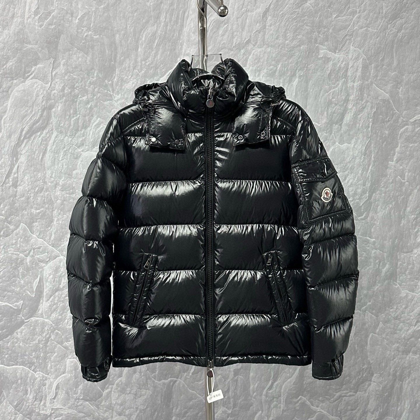 Moncler Moncler Maya Logo Shiny Hooded Down Jacket Size US XL / EU 56 / 4 - 1 Thumbnail