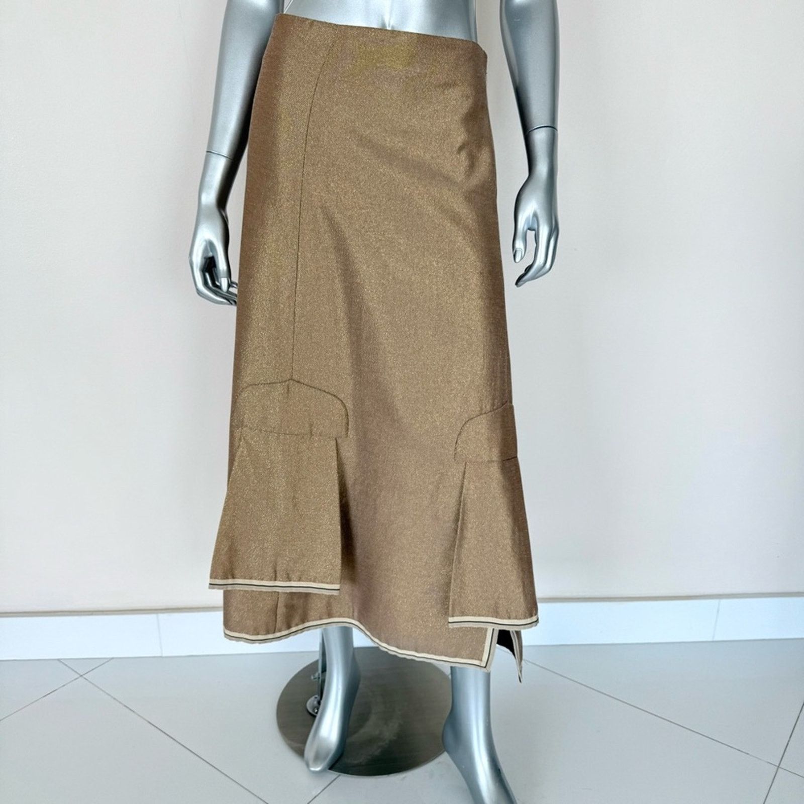 Chanel CHANEL women long skirt size 42FR or 10US Authentic 4200$ Size 32" / US 10 / IT 46 - 1 Thumbnail