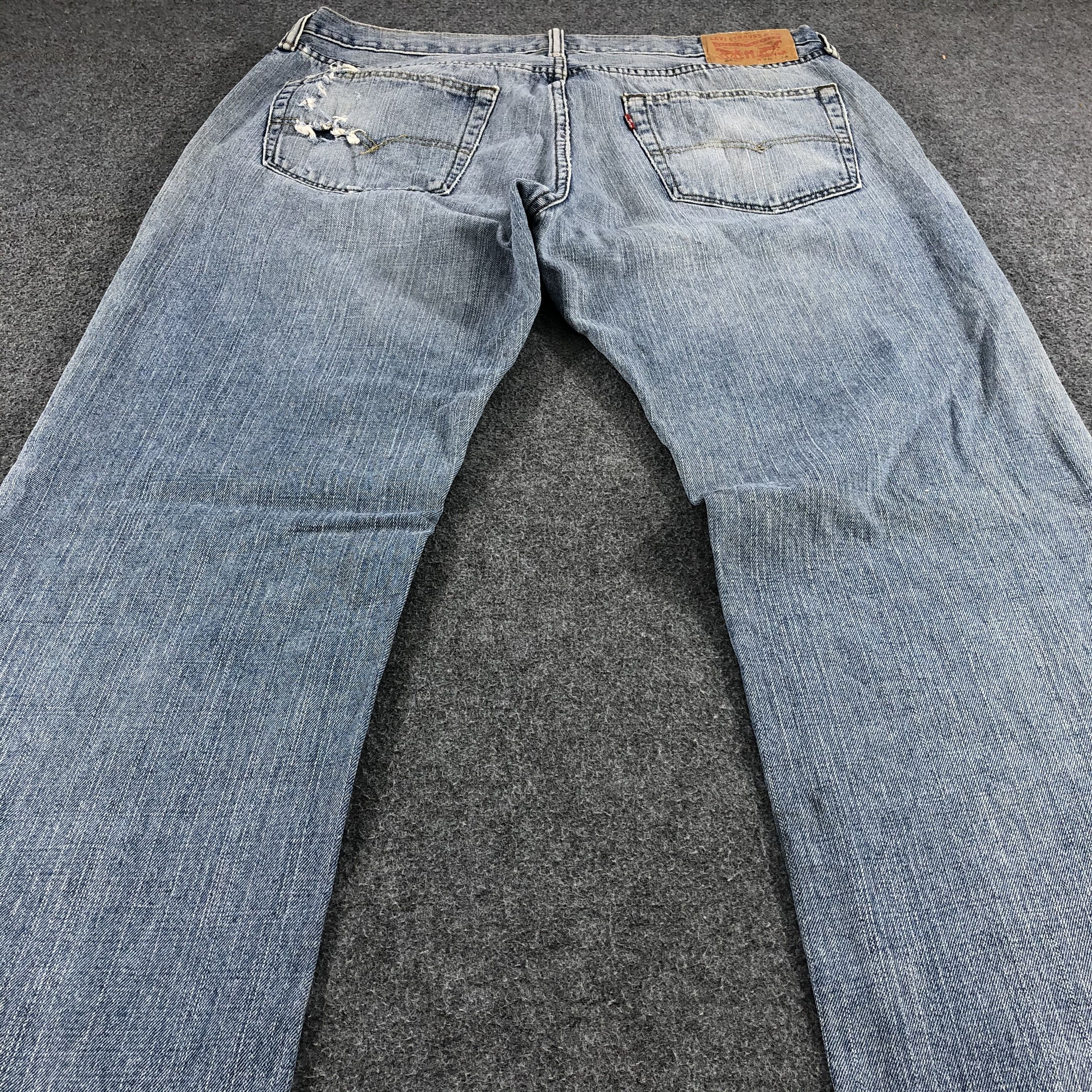 Levi's Light Wash Vintage Levis 559 Jeans-J1137 Size US 36 / EU 52 - 4 Thumbnail