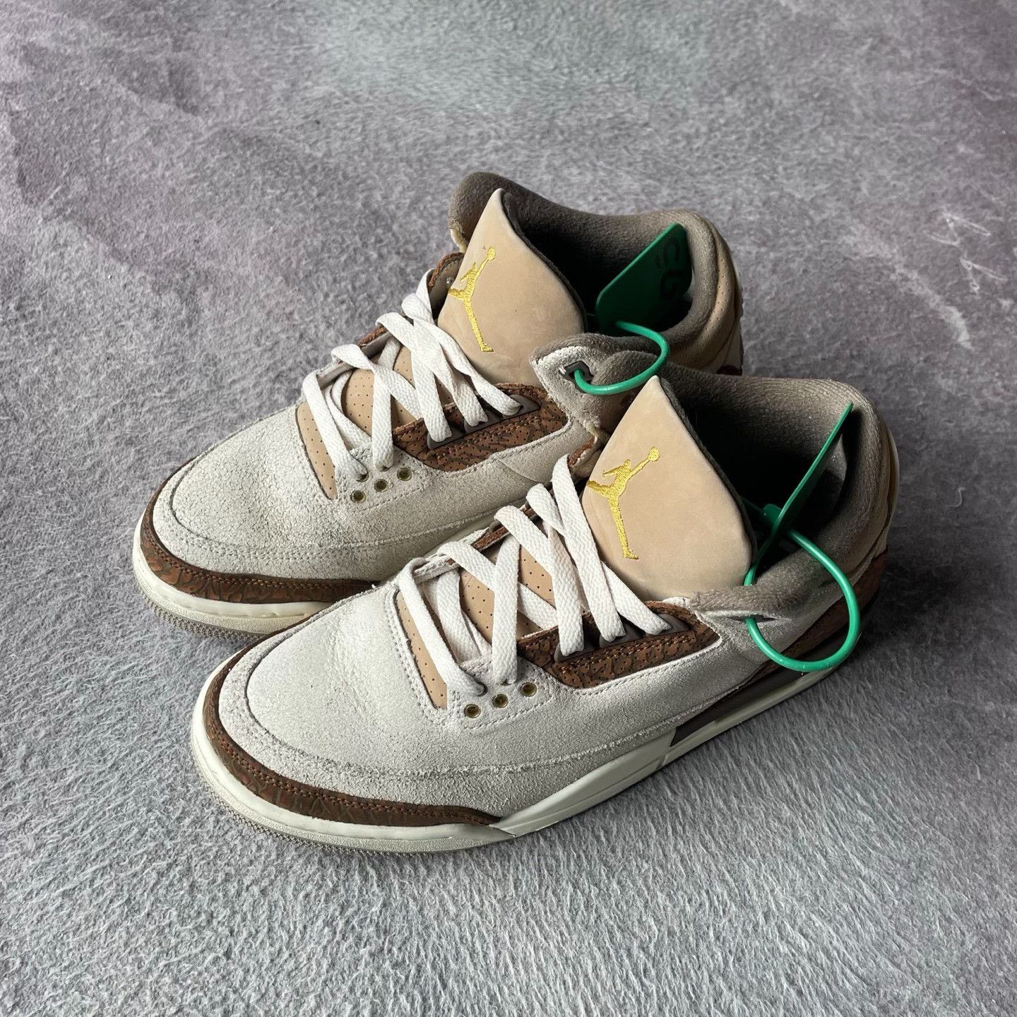 Nike Nike White Lowtop Sneakers 42 Men Size US 9 / EU 42 - 1 Thumbnail