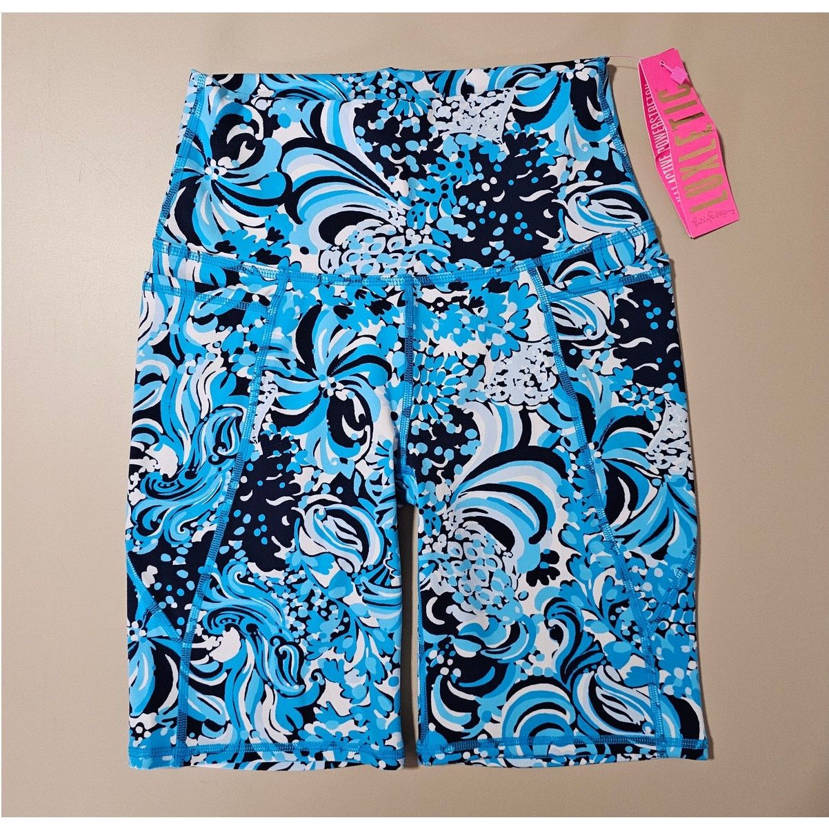 Lilly Pulitzer New Lilly Pulitzer LUXLETIC South Beach Mermazing Shorts S Size 25" / US 0 / IT 36 - 2 Thumbnail