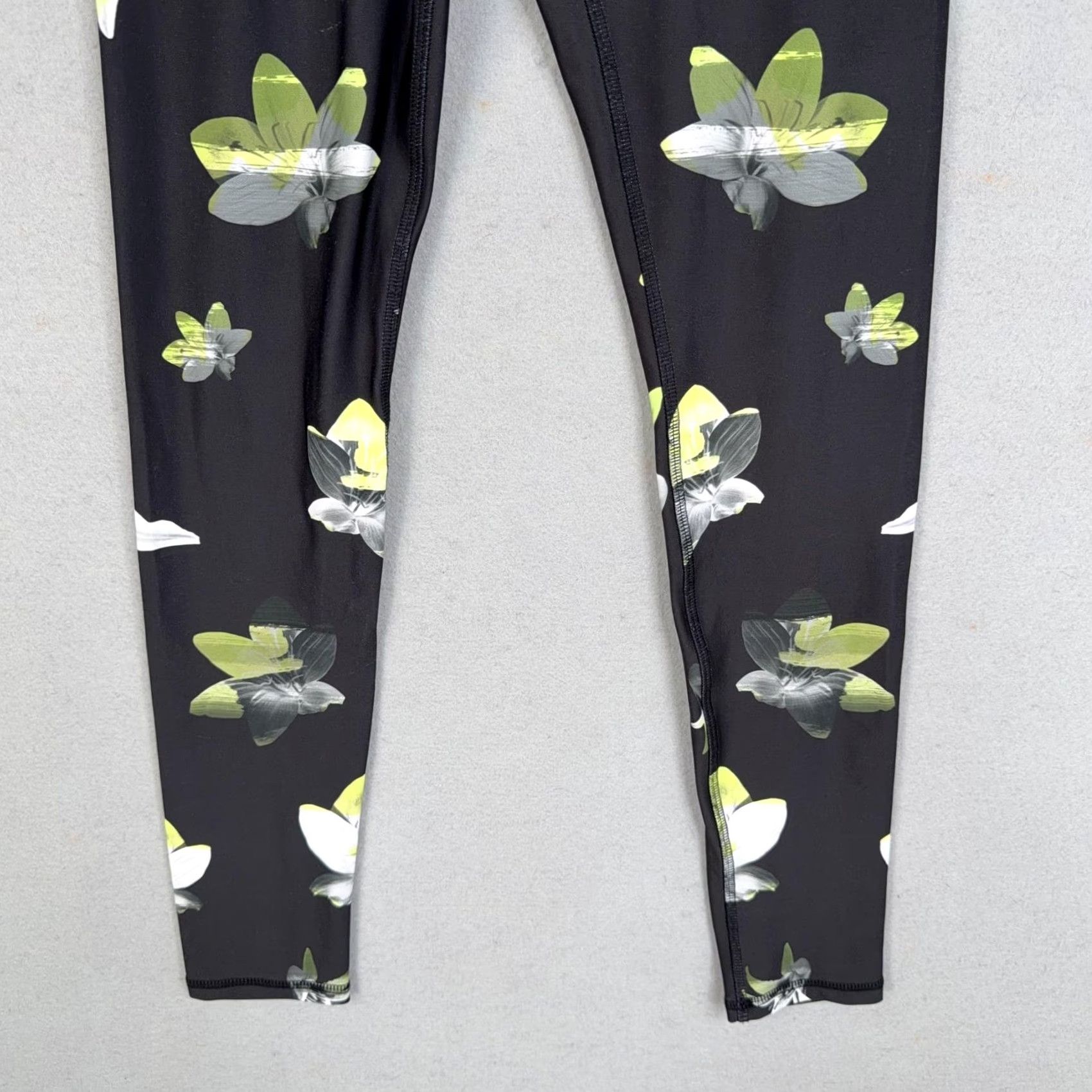 Vintage Noli Leggings Womens Medium Black Floral High Rise Ankle Yoga Athletic Pilates Size 32" / US 10 / IT 46 - 3 Thumbnail