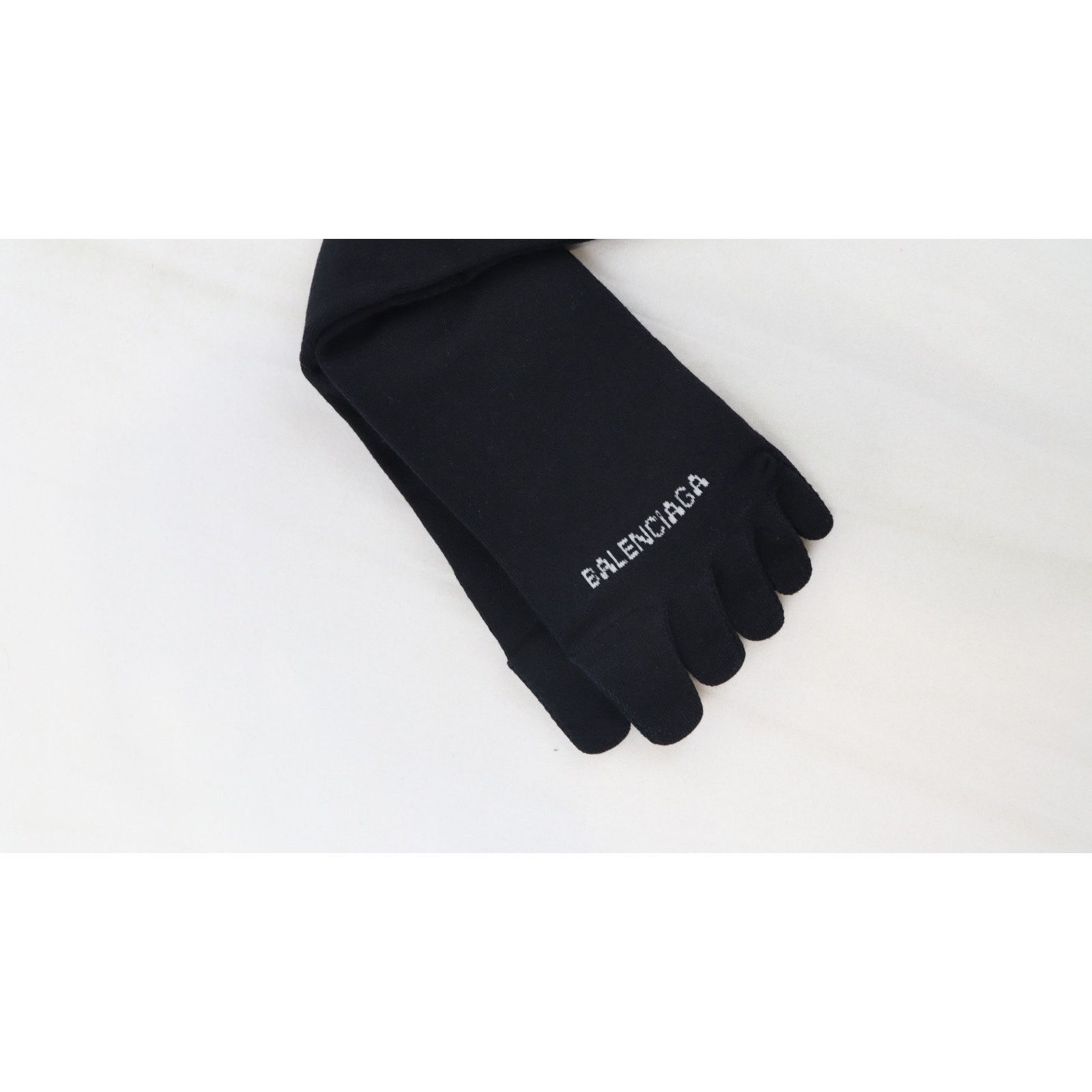 Balenciaga o1rshd1 Q:2 / Size: Medium / Fingers Socks in Black Size ONE SIZE - 2 Thumbnail