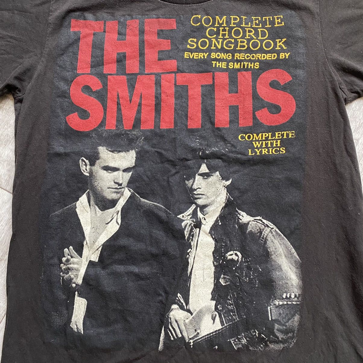 Band Tees VINTAGE THE SMITHS COMPLETE WITH LYRICS FADED T SHIRT Size US S / EU 44-46 / 1 - 2 Thumbnail