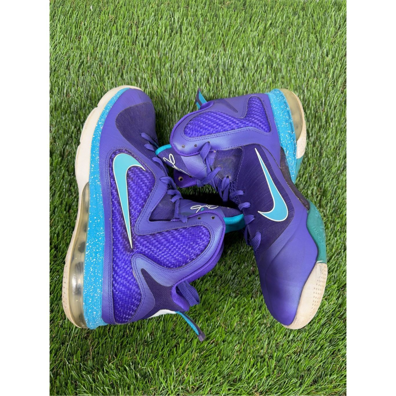 Nike Nike LeBron 9 Summit Lake Hornets Size 9 Very Good Used Cond Size US 9 / EU 42 - 5 Thumbnail