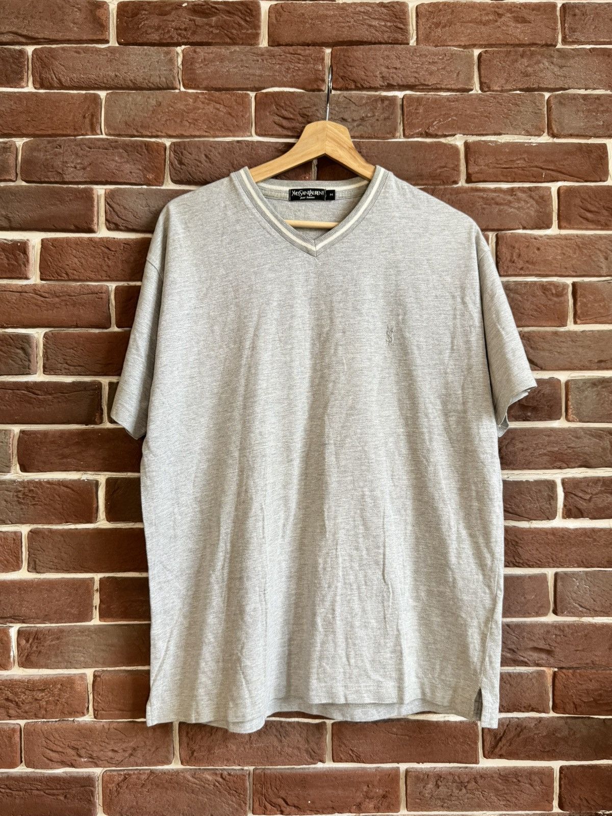 Vintage Rare Yves Saint Laurent YSL vintage t-v neck big logo rare Size US M / EU 48-50 / 2 - 1 Thumbnail