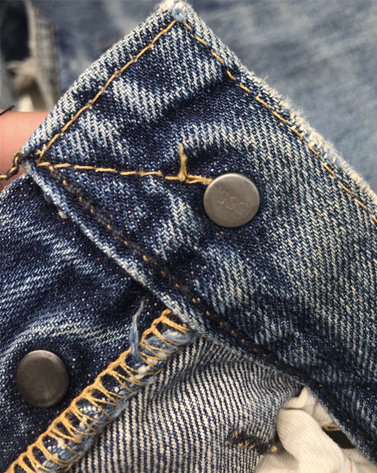 Levi's Vintage Clothing 501XX Big E LVC Laurel Leaf Donut Button Denim Size US 30 / EU 46 - 16 Thumbnail
