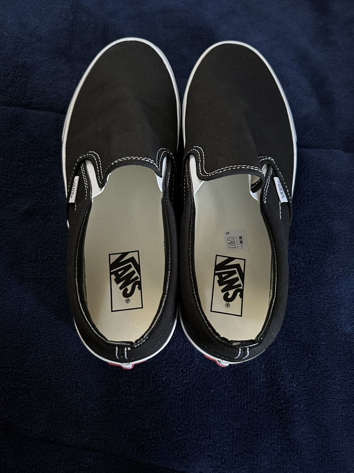 Vans Classic Slip On Black Size US 10.5 / EU 43-44 - 2 Thumbnail
