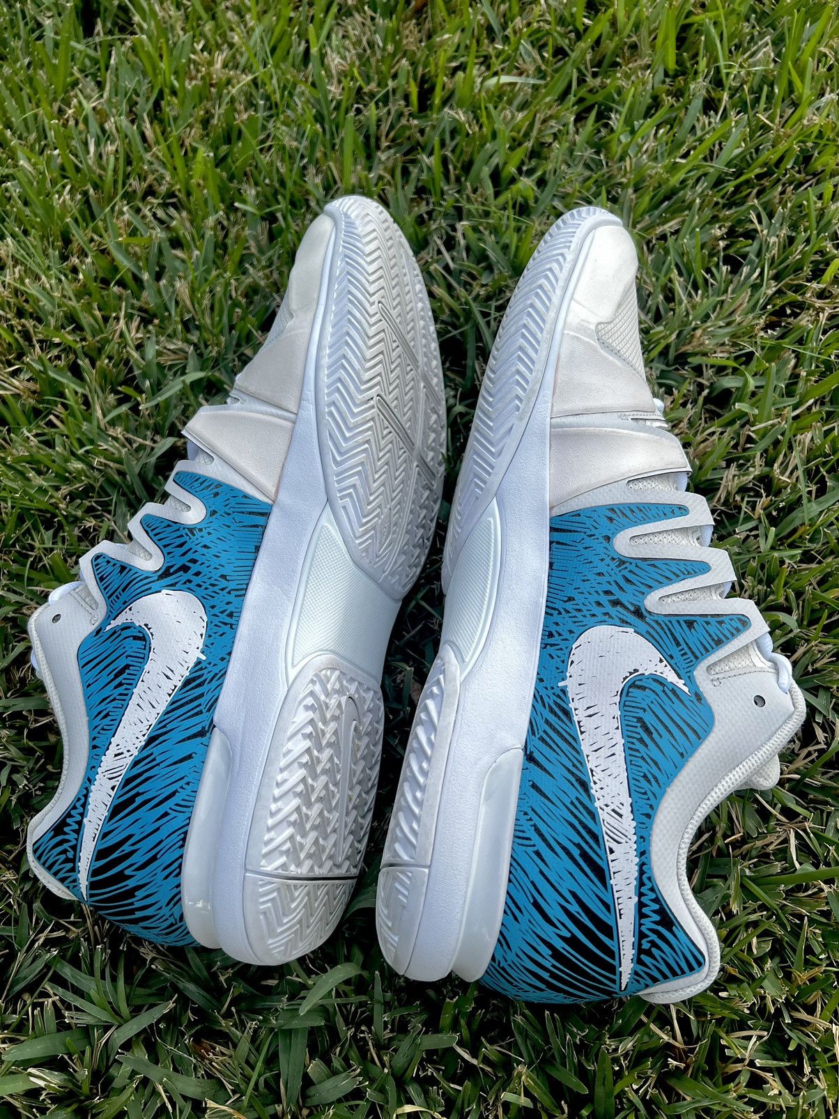 Nike RARE Nike Zoom Vapor Tour 9.5 size 14 Cali Murals Tennis Size US 14 / EU 47 - 6 Thumbnail