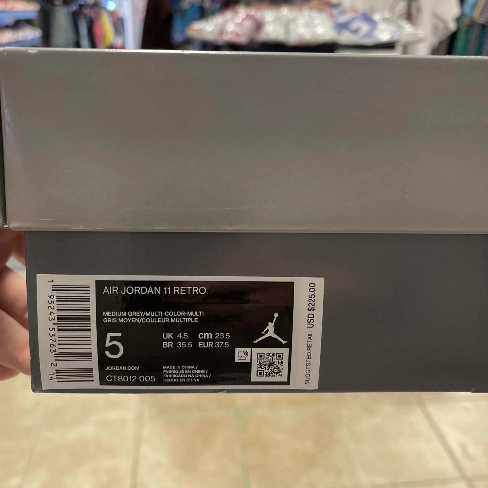 Nike Size 5 - Nike Air Jordan 11 Retro Cool Grey CT8012-005 Size US 5 / EU 37 - 10 Thumbnail