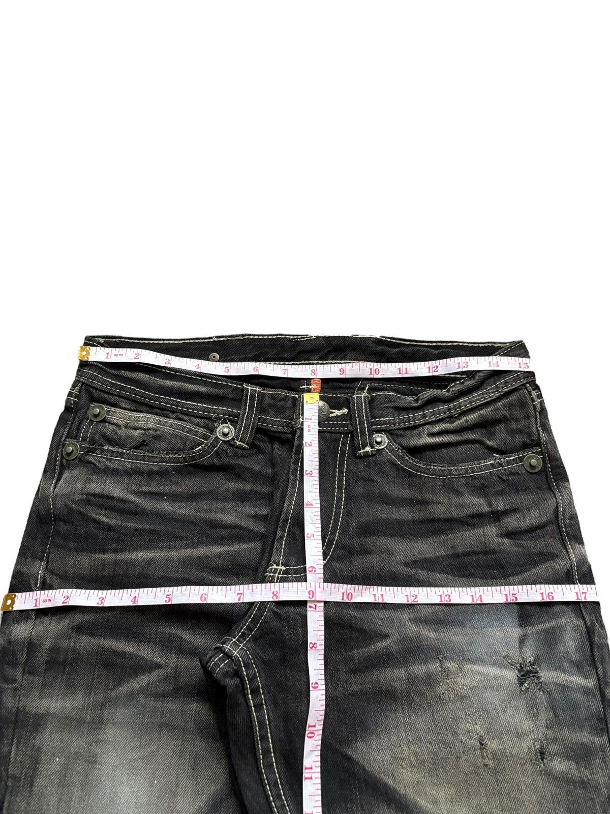 Japanese Brand × Seditionaries Vintage Japanese Brand Faded Mud Wash Skull Rip Loose Jeans Size US 31 - 12 Thumbnail