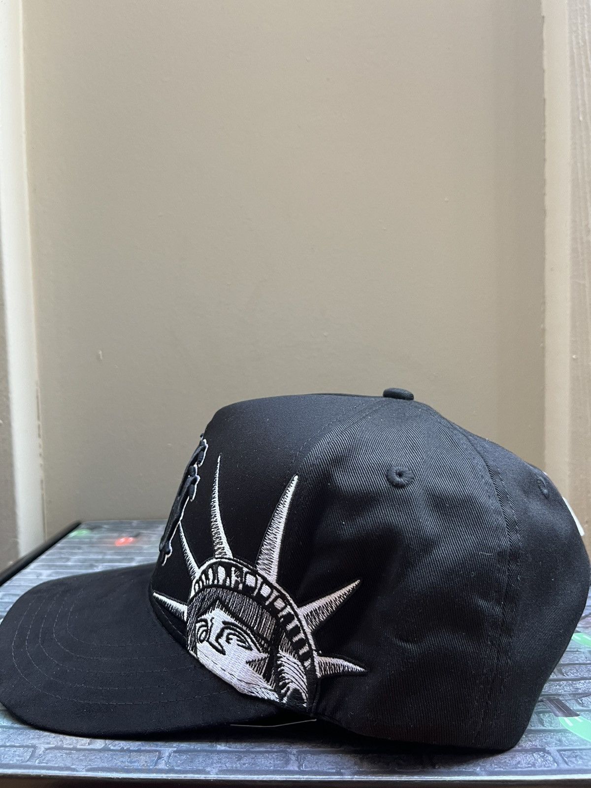 Dandy's Dandy Hats “NY” Size ONE SIZE - 3 Thumbnail