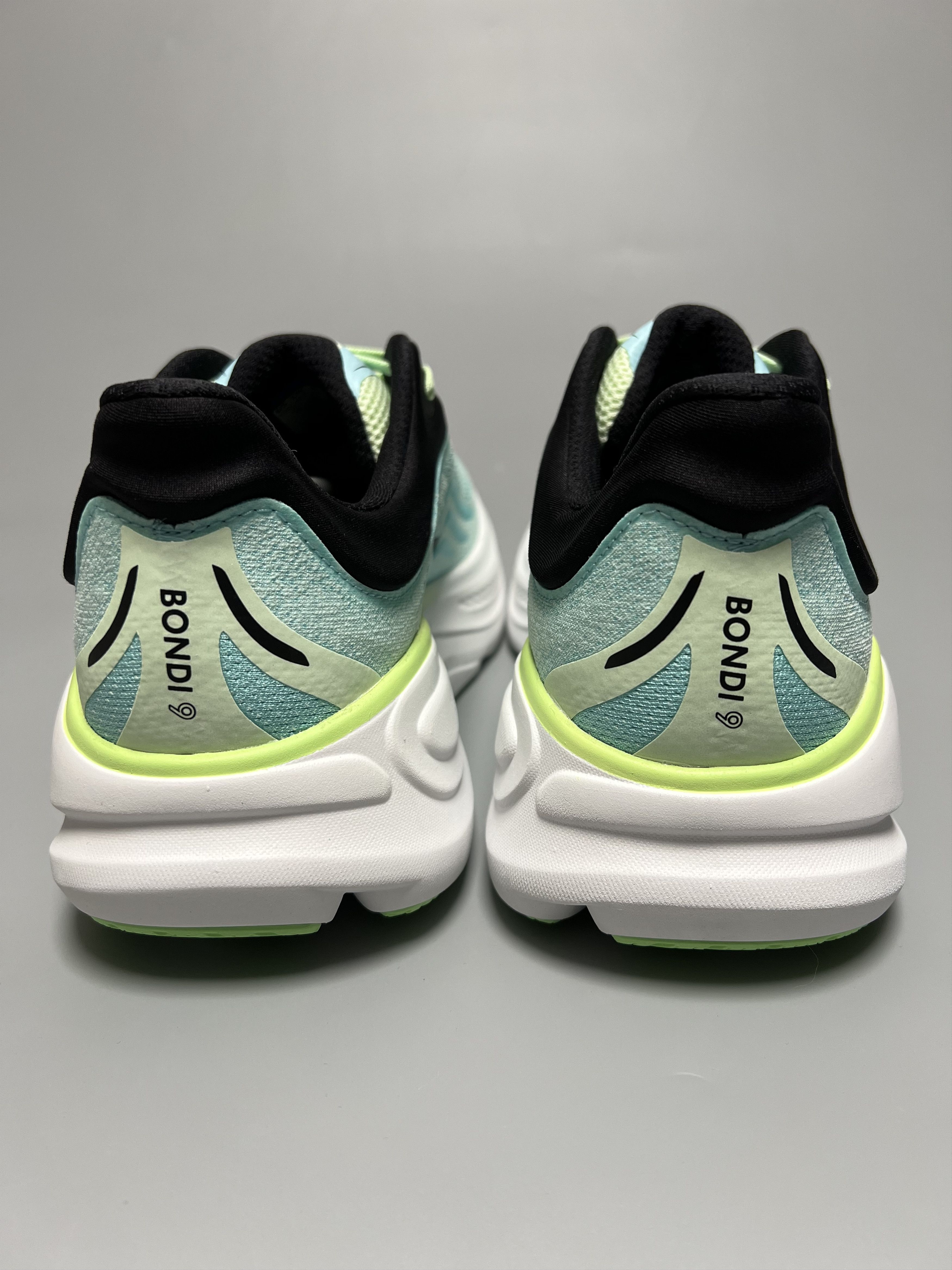Hoka US 11D Hoka One One Bondi 9 Running Shoes Walking Size US 11 / EU 44 - 3 Thumbnail
