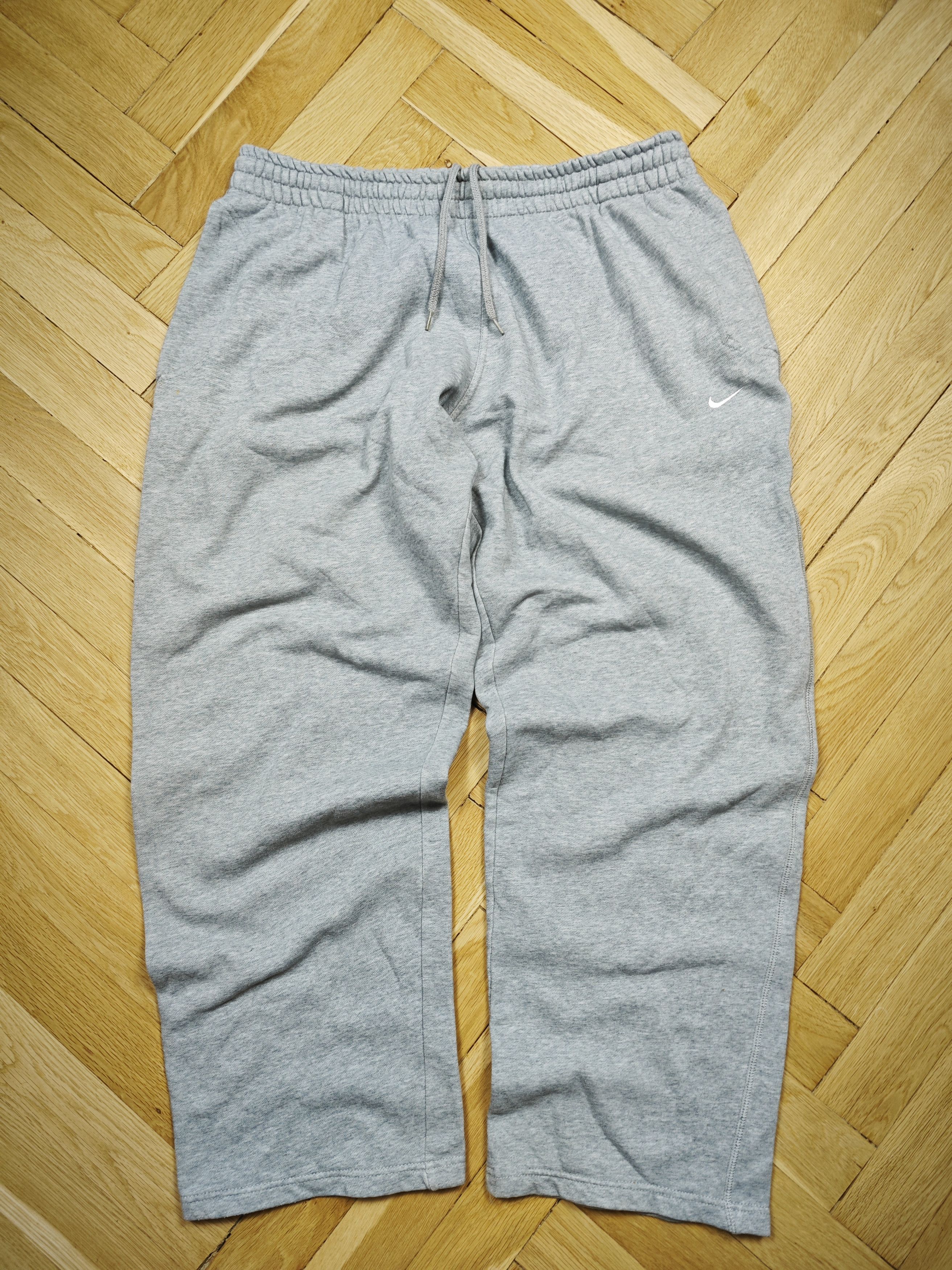 Nike Nike vintage pants Size US 35 - 1 Thumbnail