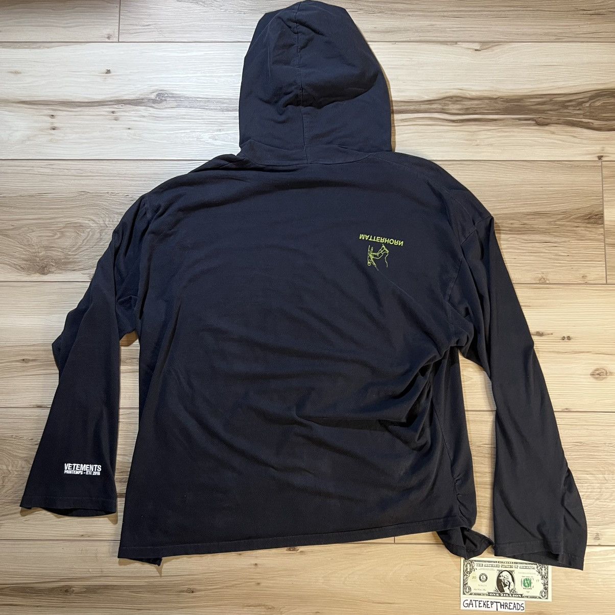 Vetements Vetements Matterhorn Pullover Hoodie Black Yellow Oversized Size US XS / EU 42 / 0 - 13 Thumbnail