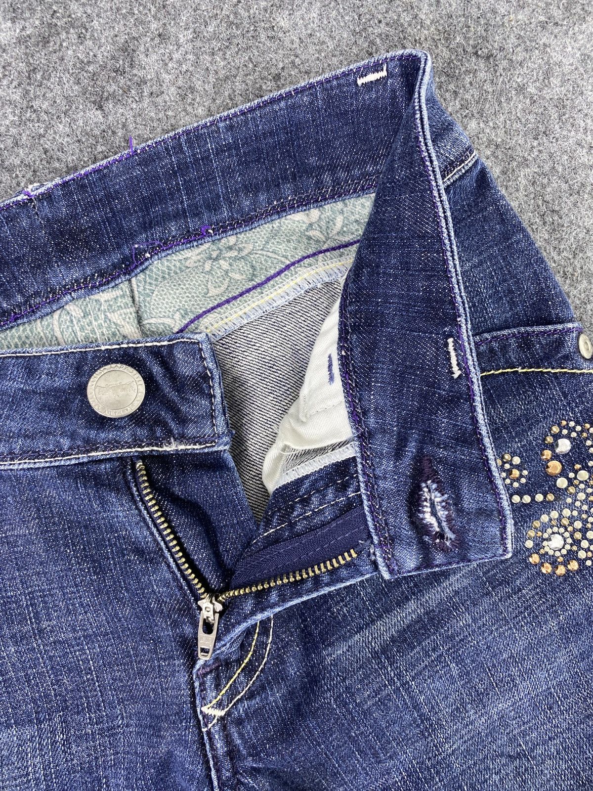 Jean × Levi's × Vintage Vintage Levis Blue Wash Flare Jeans - J1065 Size 25" / US 0 / IT 36 - 7 Thumbnail