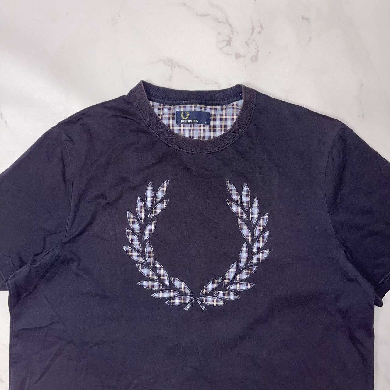 Fred Perry Fred Perry Vintage fred perry tshirt big logo 90s sz L Size US L / EU 52-54 / 3 - 4 Thumbnail