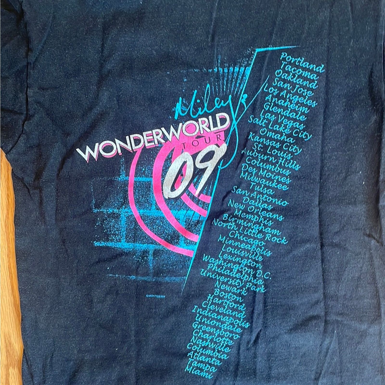 Band Tees Rare Miley Cyrus 2009 Wonder Tour T-Shirt S Size US S / EU 44-46 / 1 - 4 Thumbnail