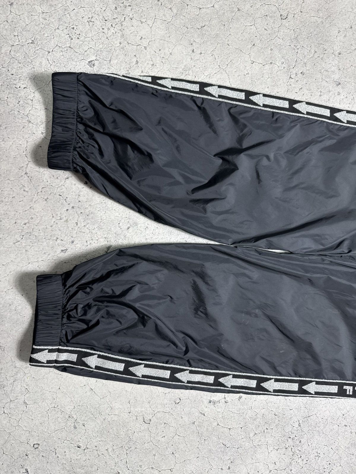 Off-White Off-White Luxury Nylon Black Track Pants Size M Size US 32 / EU 48 - 2 Thumbnail