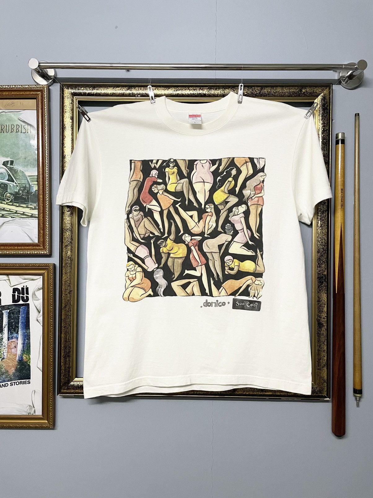 Vintage Vintage 90S Art Fullprint Girl Dance Tripping Domico Tshirt Size US M / EU 48-50 / 2 - 1 Thumbnail