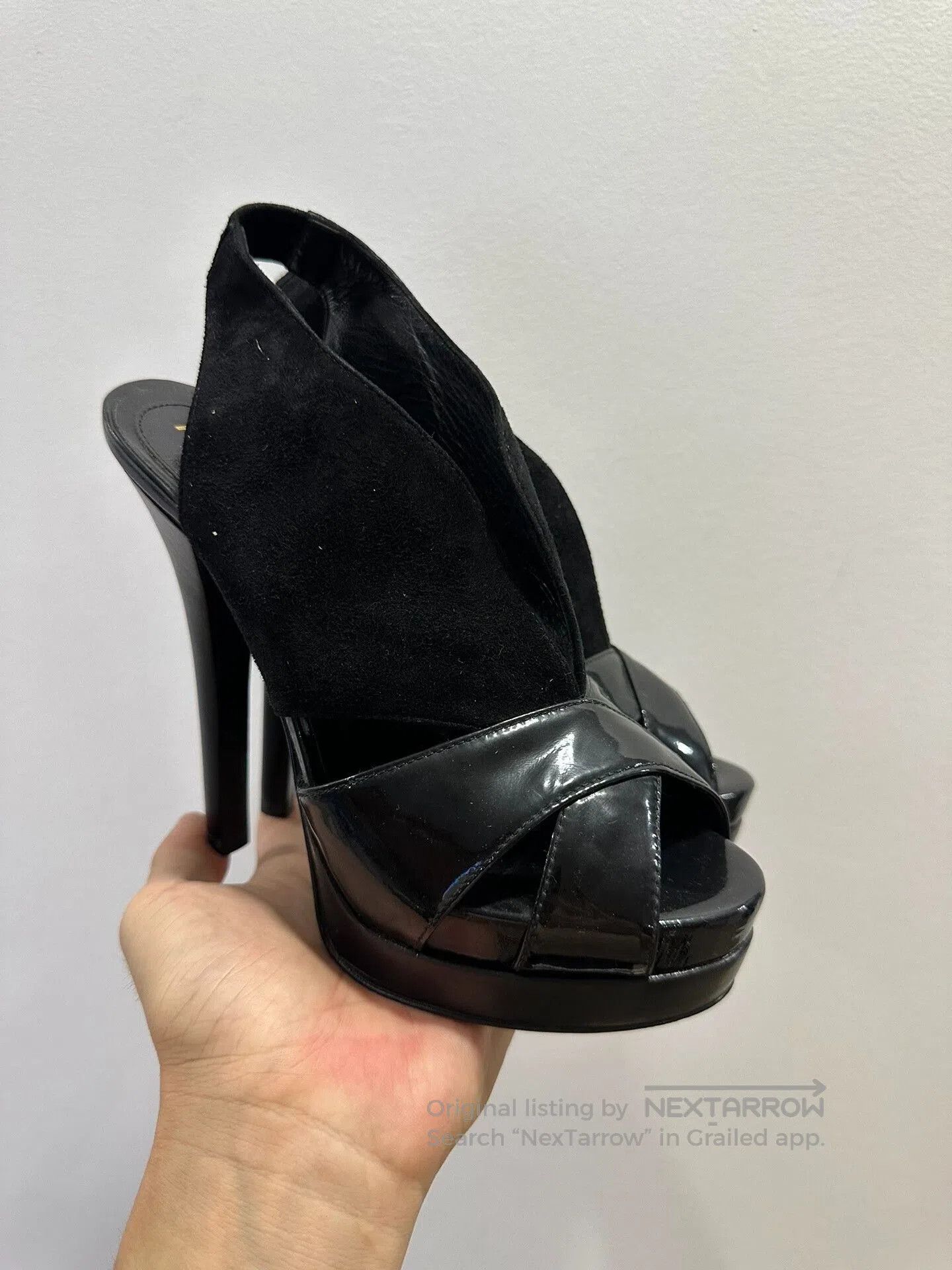 Fendi Fendi Patent Leather & Velvet Women's Heels. Size US 5 / IT 35 - 1 Thumbnail