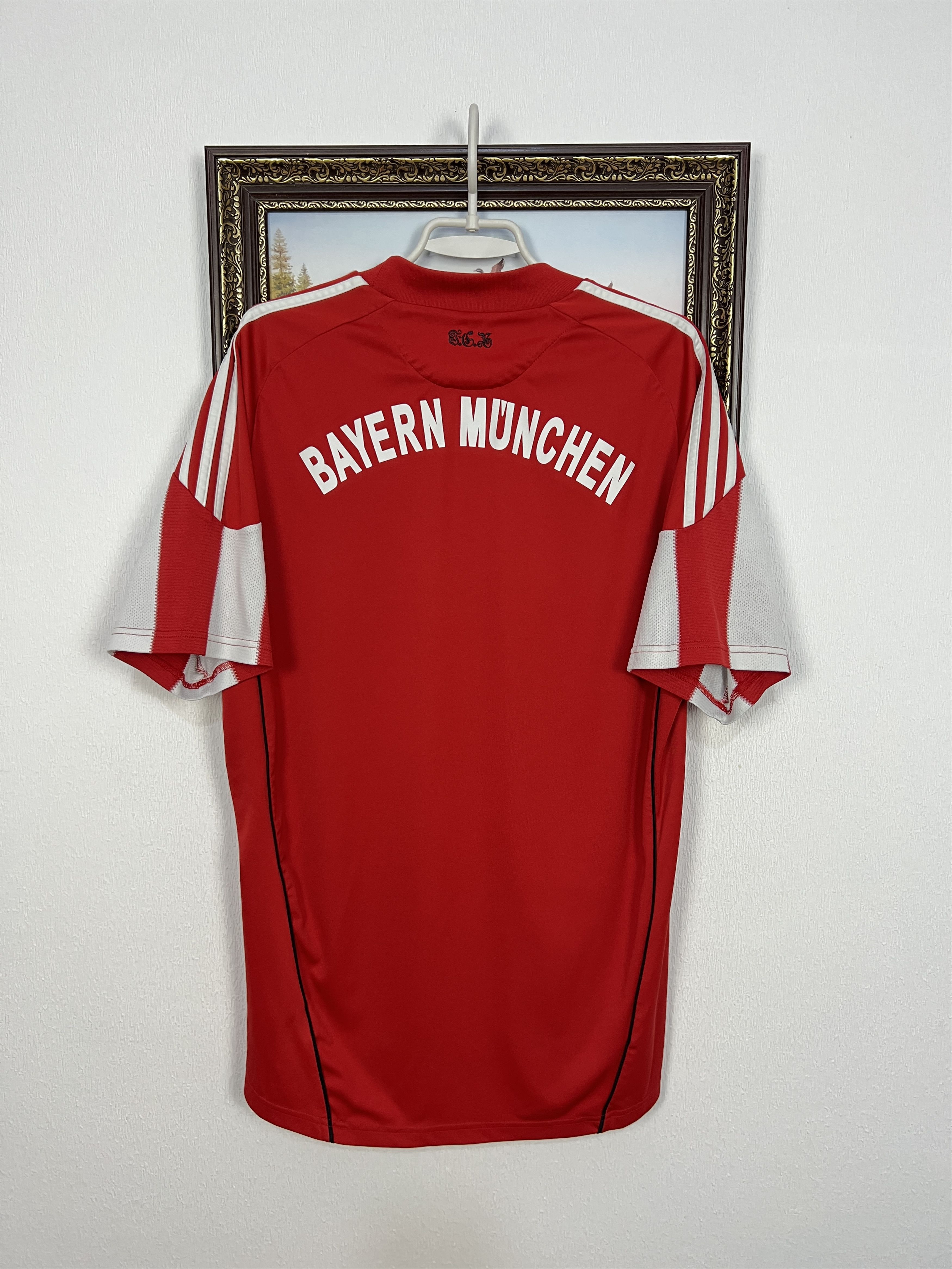 Adidas Bayern Munich Home football shirt 2010 Soccer Adidas Jersey Size US L / EU 52-54 / 3 - 14 Thumbnail