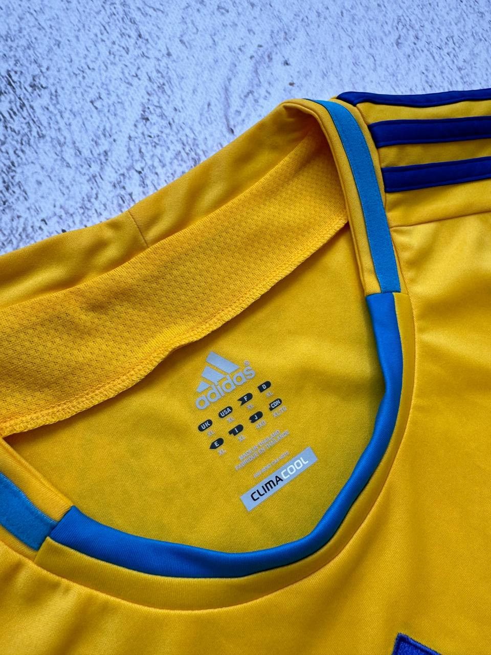 Adidas × Vintage 2011/2012 Ukraine National Adidas Home Soccer Jersey Kit Size US XL / EU 56 / 4 - 7 Thumbnail