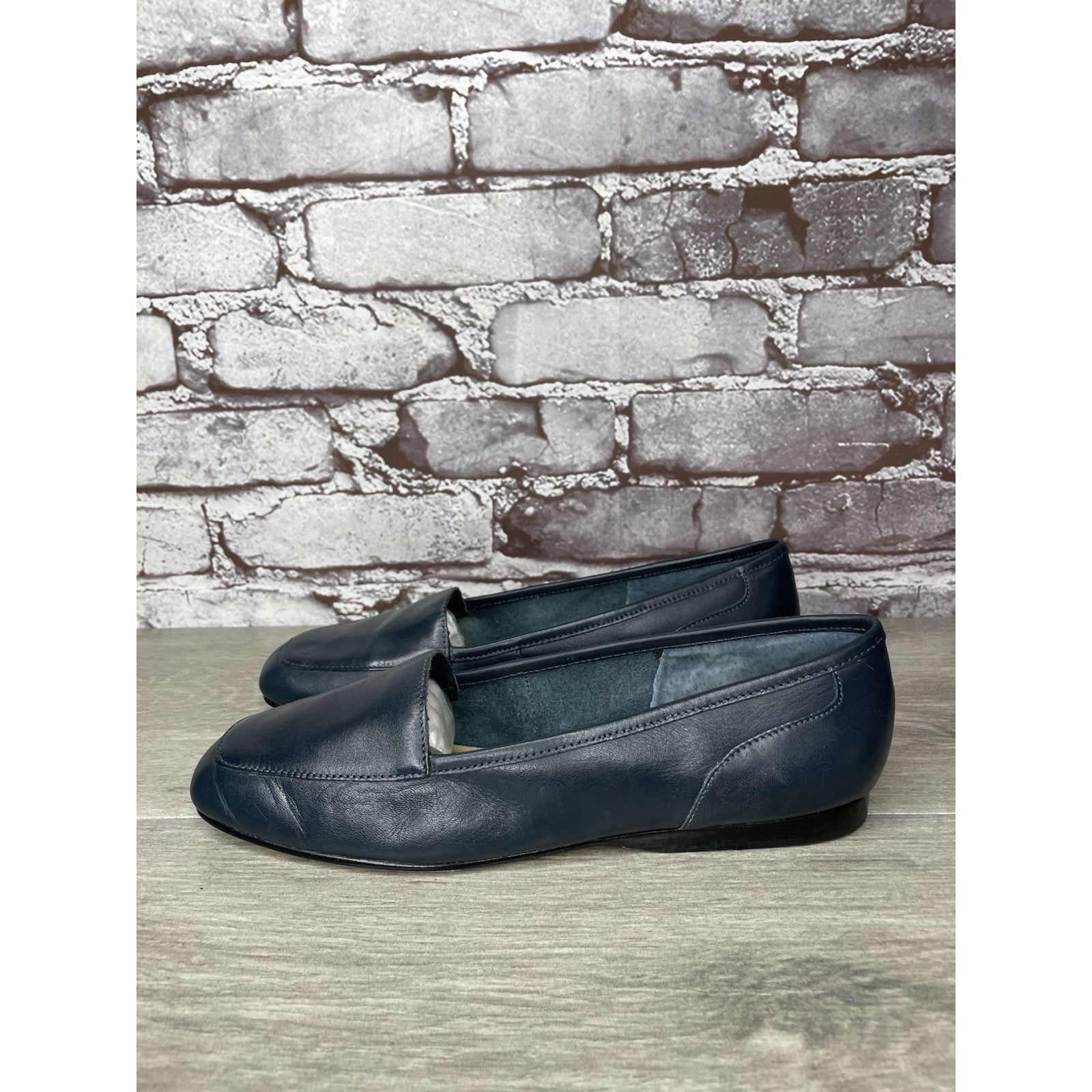 Enzo Bonafe Enzo Angiolini Liberty Navy Blue Leather Square Toe Loafers Size US 7 / IT 37 - 13 Thumbnail