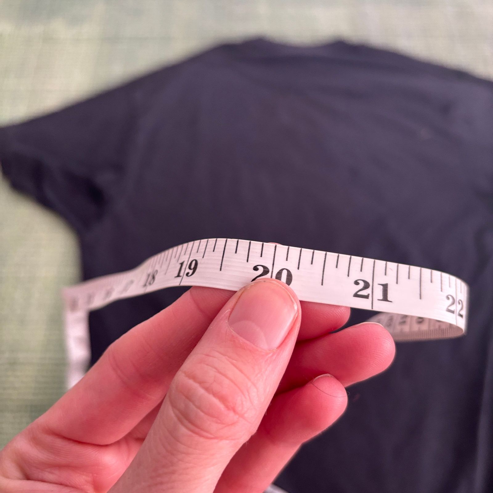 Vintage 80s Black Single Stitched TropArtic Thrashed Racing Tee Size US L / EU 52-54 / 3 - 10 Thumbnail