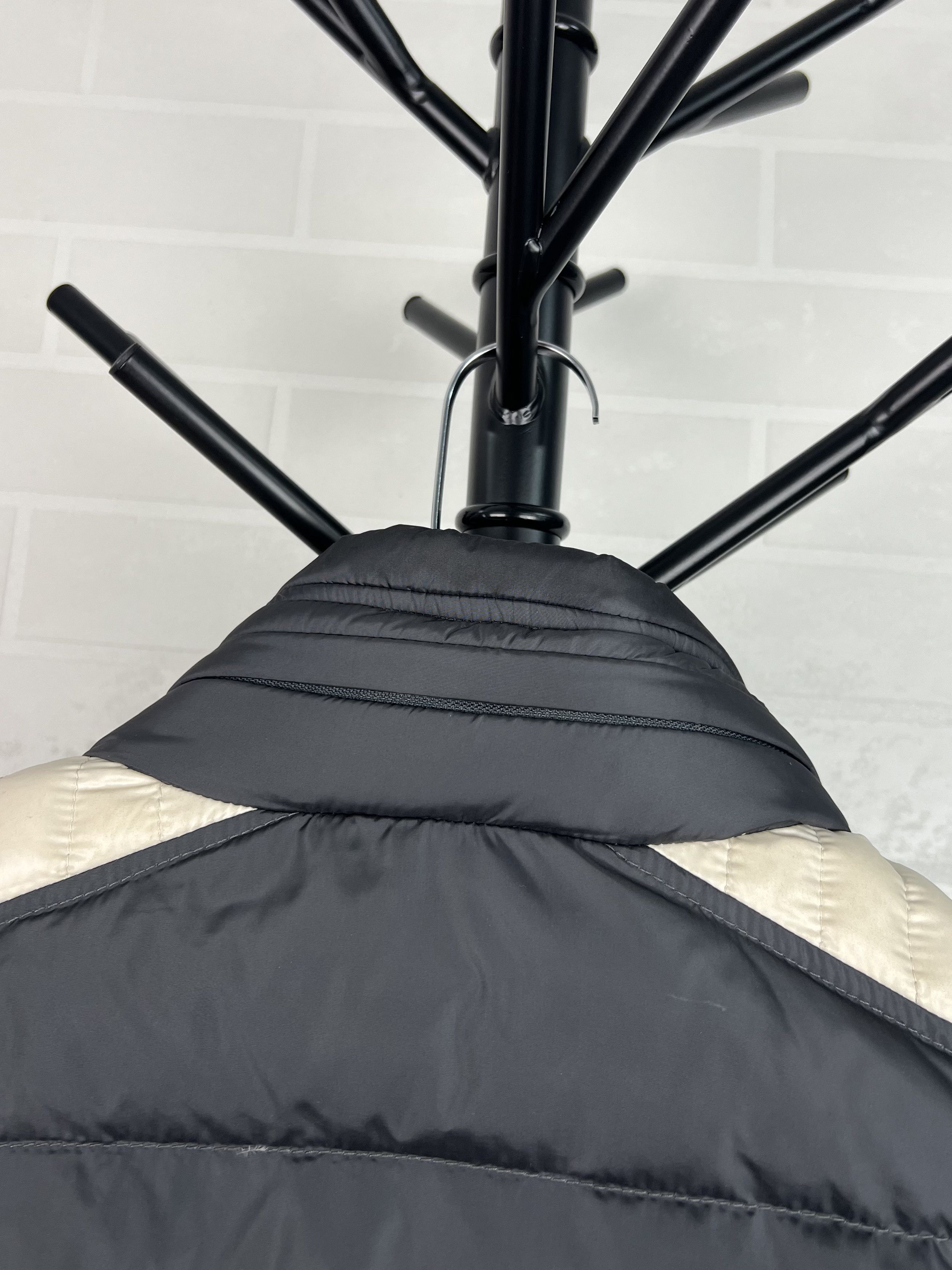 Moncler MONCLER Down Jacket Puffer AUSTIN GIUBBOTTO Patch Logo Gray Size US XL / EU 56 / 4 - 22 Thumbnail
