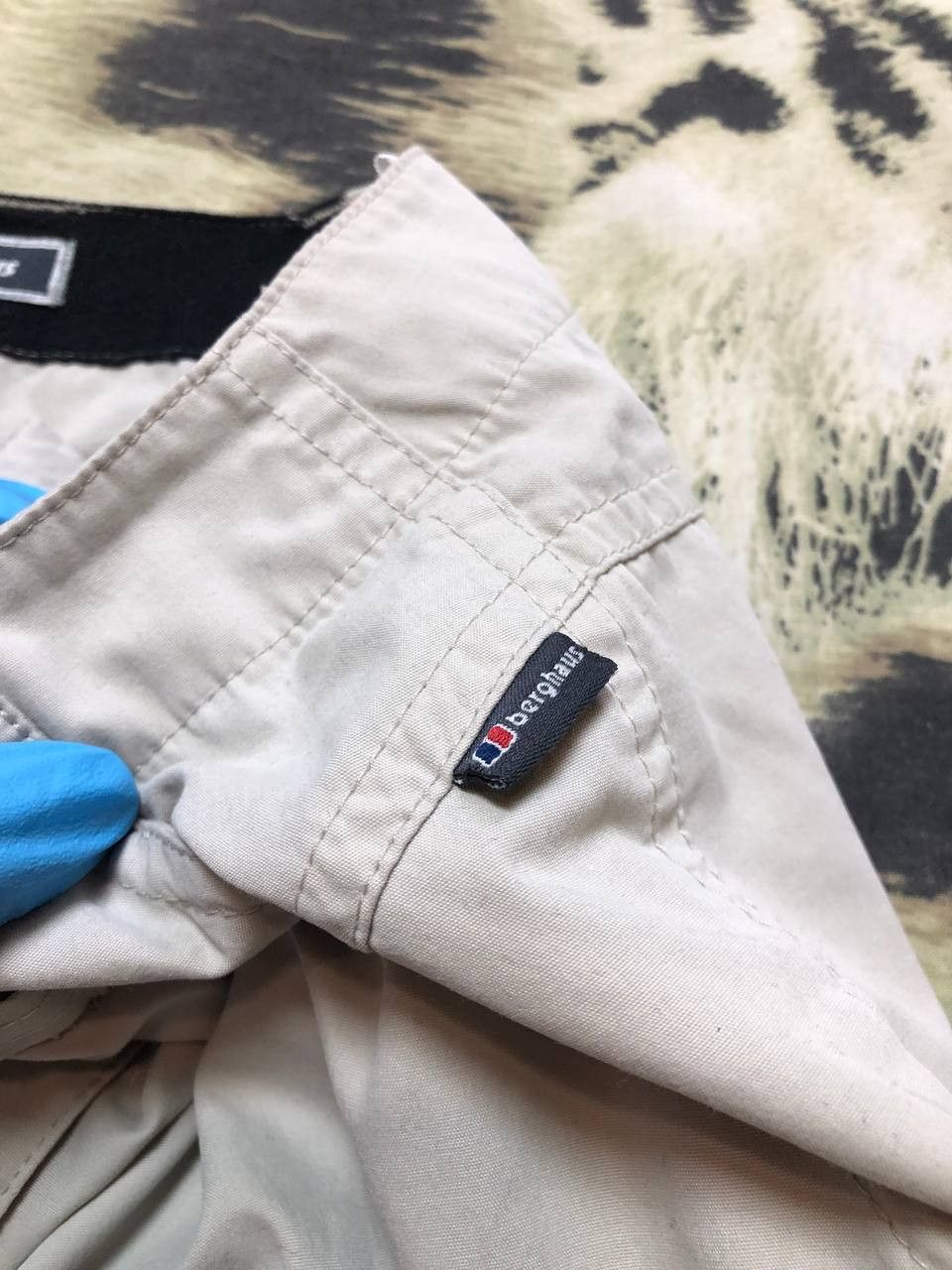 Berghaus Vintage Berghaus Streetwear Hiking Pants Size 10 Size 32" / US 10 / IT 46 - 8 Thumbnail